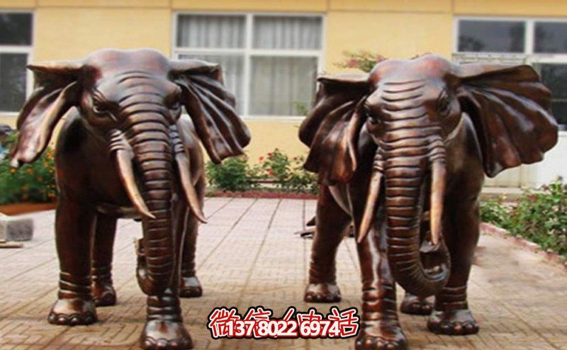 玻璃钢仿真动物雕塑景观装置