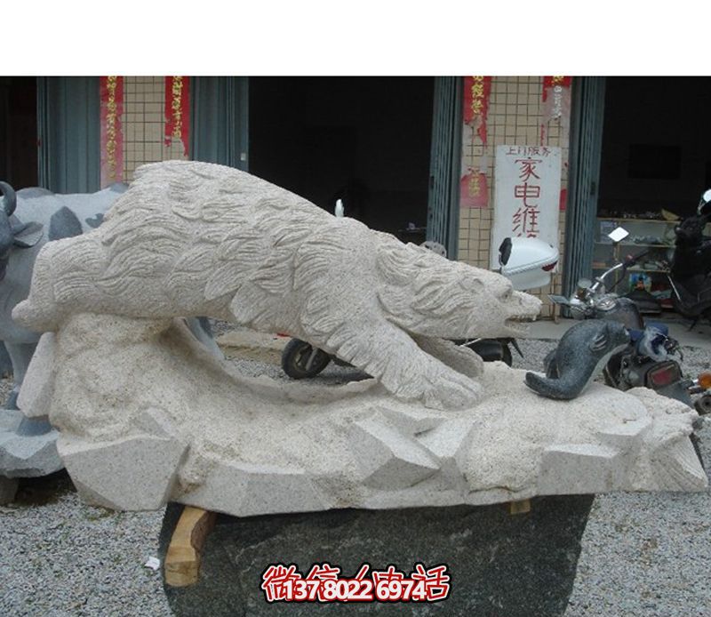 北极熊玻璃钢雕塑,让街道边摆放创意爬行玻璃 北极熊玻璃钢雕塑,让街道边摆放创意爬行玻璃
