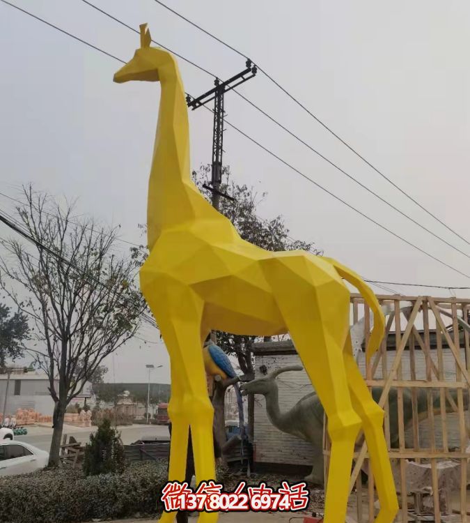 不锈钢园林几何面长颈鹿雕塑