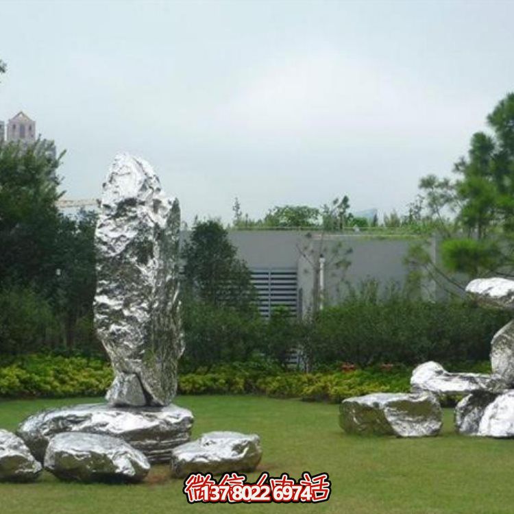 不锈钢雕塑景观头，让您的户外草坪更加美观