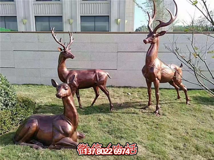 仿铜雕梅花鹿玻璃钢户外公园雕塑