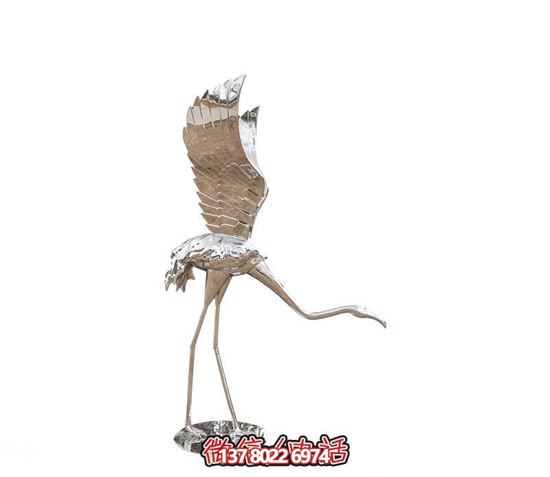 摆放火烈鸟雕塑的不锈钢商场 摆放火烈鸟雕塑的不锈钢商场